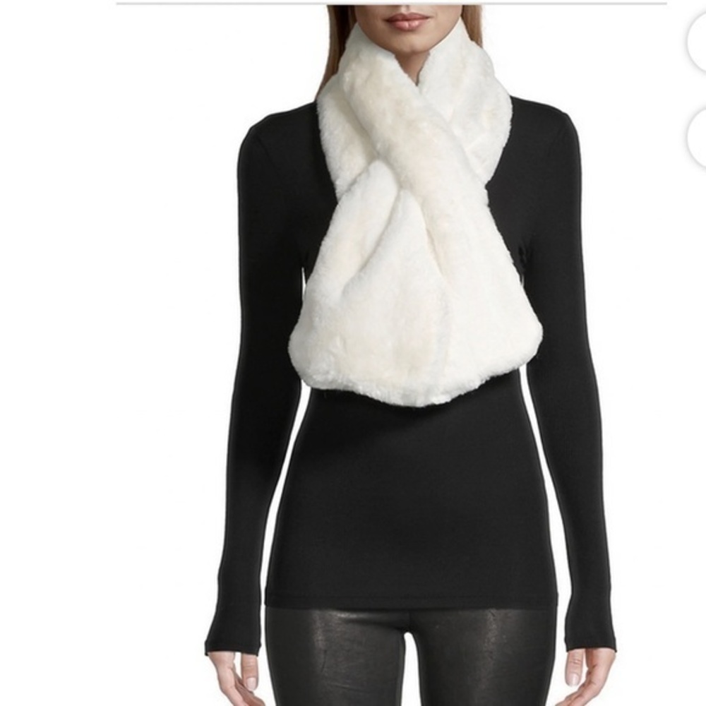 Apparis Faux Fur Bambi Ivory soo soft comfy  Scarf